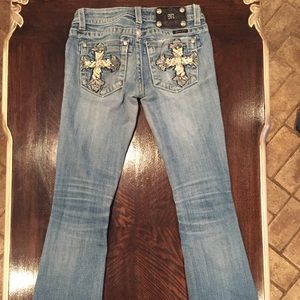 Size 25 boot cut miss me jeans make an offer🎀